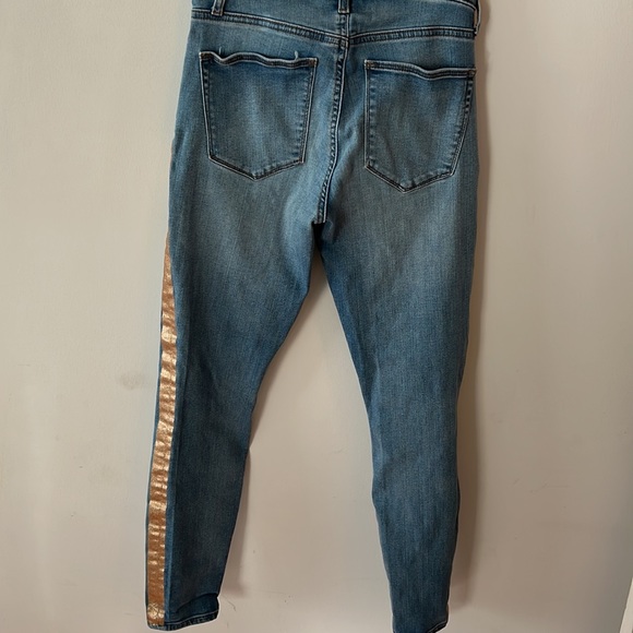 💙HOST PICK!!!💛Gap true ankle Skinny with golden strip down both outer legs💛💙 - Picture 4 of 4